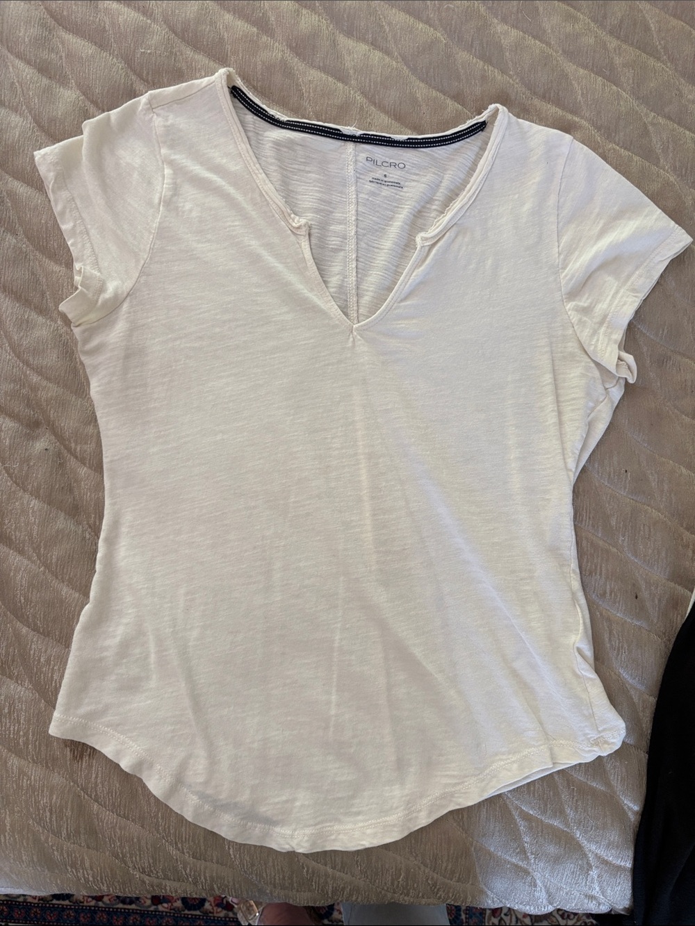 Pilcro Ivory V-Neck Short Sleeve Tee